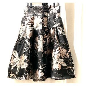 New York & Company Full & Pleated Skirt